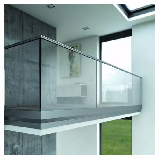 Rampe de balcon en aluminium avec balustrade en verre sans cadre Prima Modern Style U Channel